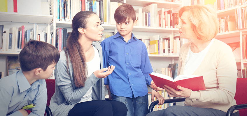 school meeting 847 x 400 Double width | 5 reasons to try Parents’ Evening Manager