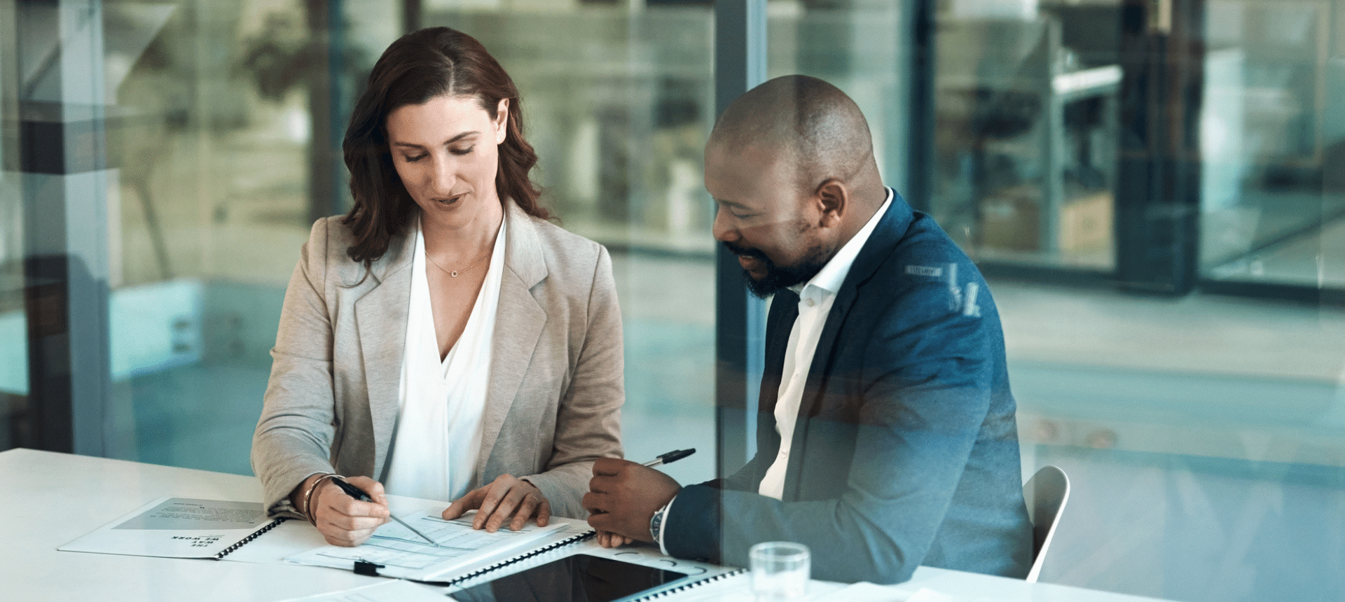 Accountant with sole trader | Making Tax Digital for Income Tax Self Assessment: a visual guide for your clients (infographic)